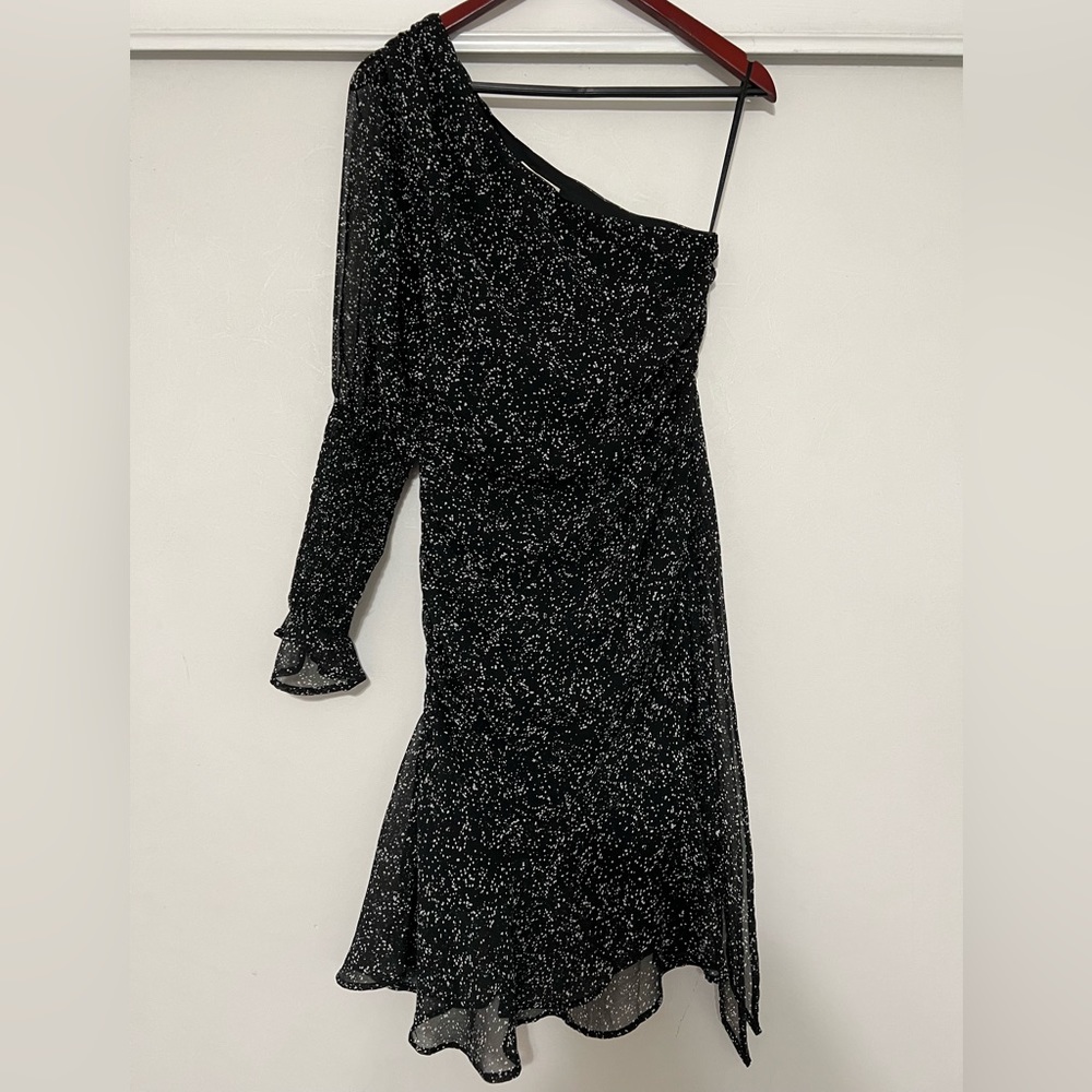 LULUS (made by Honey Punch) Off-the-shoulder black and white dress
